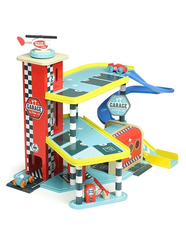 Grand garage en bois - Vilacity