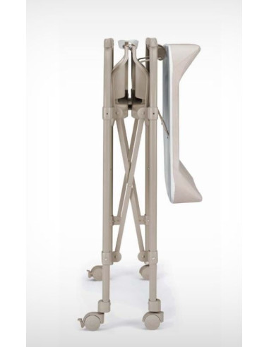 Table à langer sur baignoire...