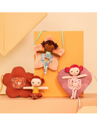 Poupée Aline avec sac coeur