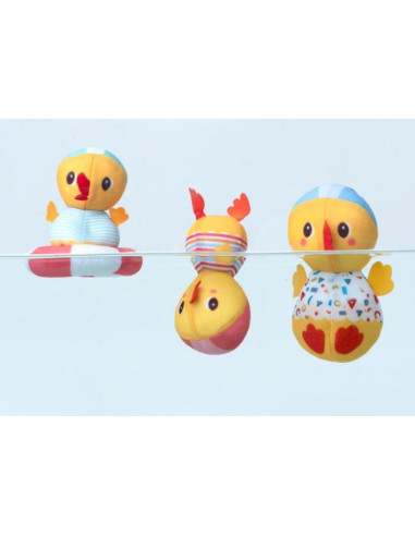 3 canards aux bords de l'eau