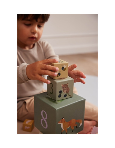 Pyramide carrée - Chiffres et animaux...